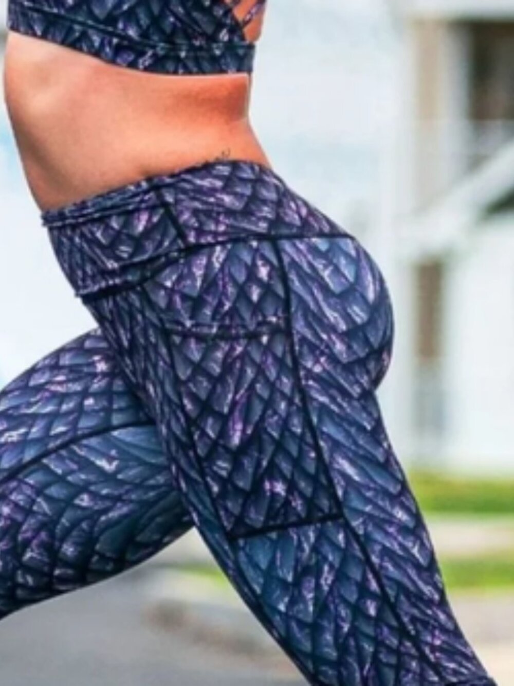 CVG Constantly Varied Gear Purple Dusk Dragon Capri Leggings Size Large